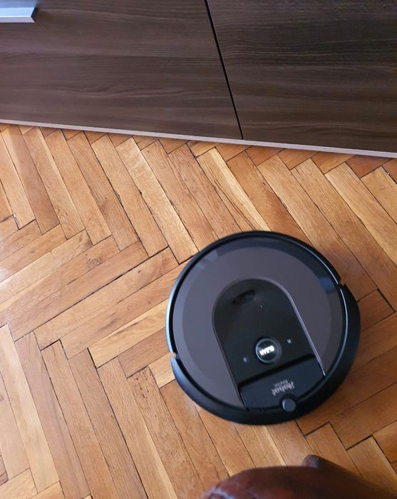 Прахосмукачка  робот