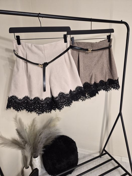 Къси панталонки с дантела LBD