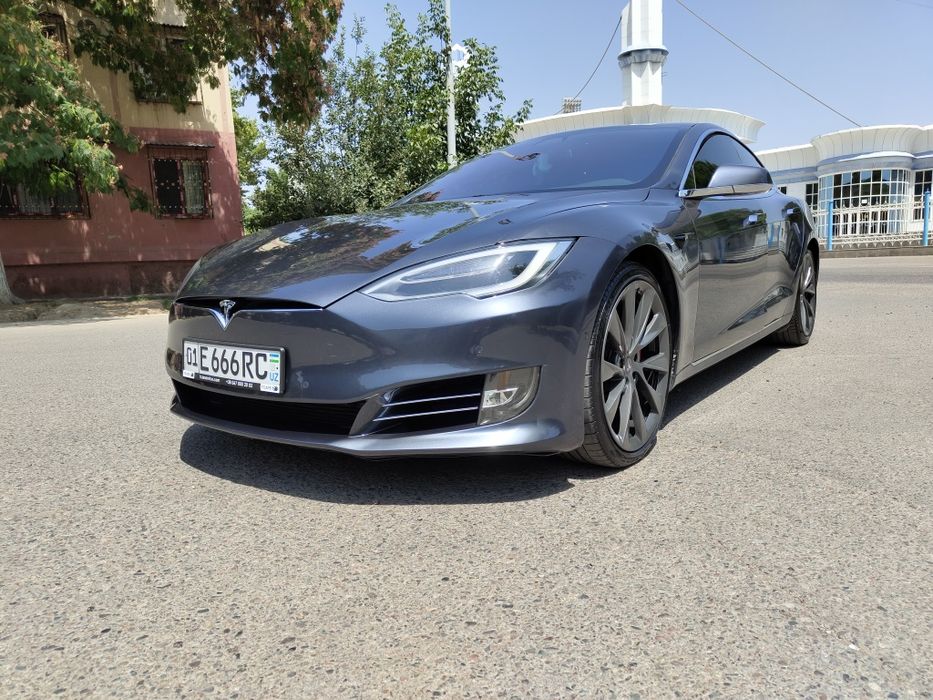 Tesla Model S 2020 perfomance p100d