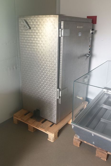 Celulă de afumare profesională BASTRAMAT completă, din inox, excelentă