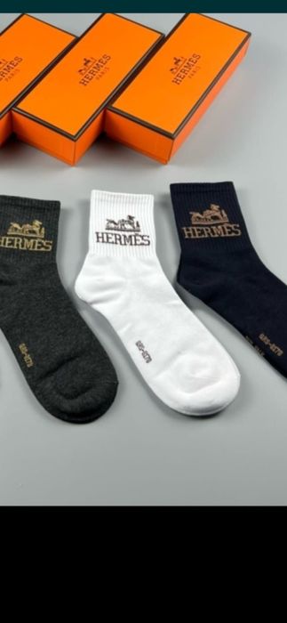 Șosete Hermes, model 2026pret ptr o pereche