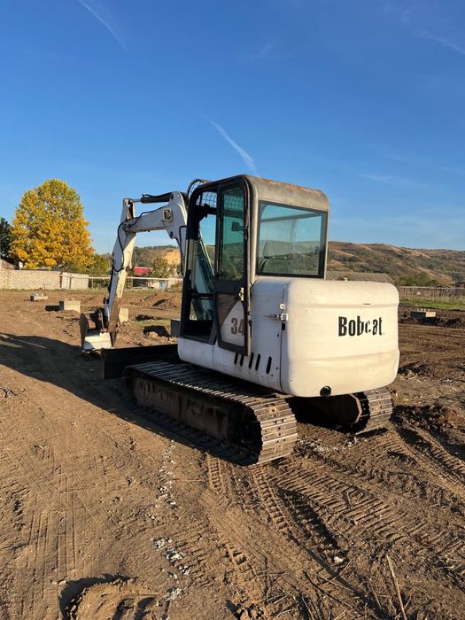 Bobcat 341 excavator , 5,3 tone, 2 cupe, pers fizica