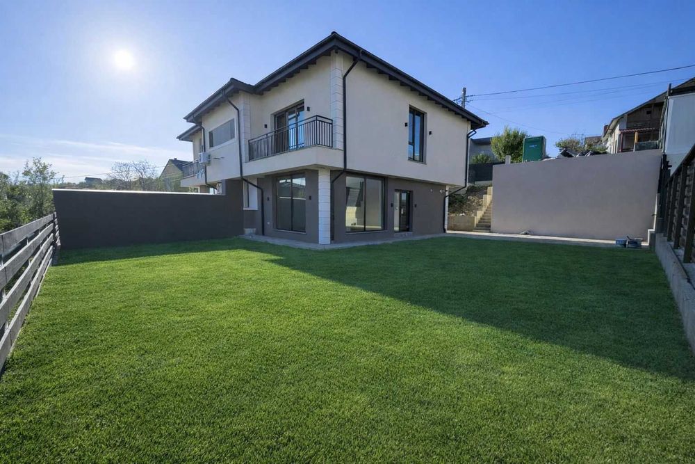 Persoana Fizica - casa 4 camere, 3 bai, finisaje Premium, intabulata