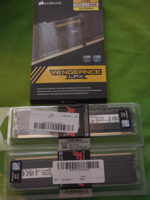 2 x 16GB DDR4 Kingston 3600Mhz CL18 2г. гаранция + 2x16GB 3200 Corsair