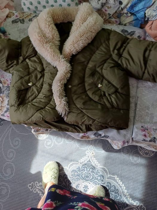 Дамско яке зелено 20 евро