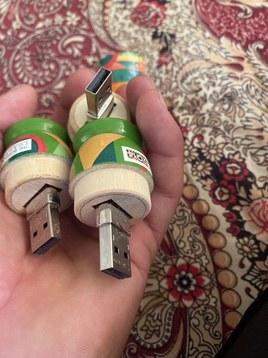 USB 4GB oladigan busa tel qiliyla anchagina bor
