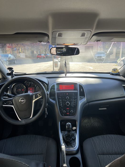 OPEL Astra 2013 — imagine 5