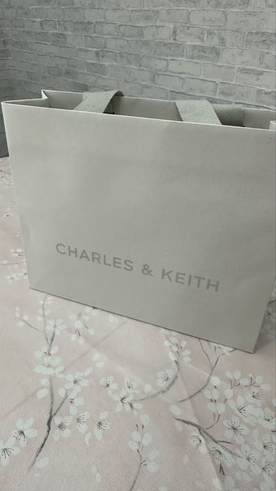 Мини-сумочка Charles & Keith (модель Arwen)