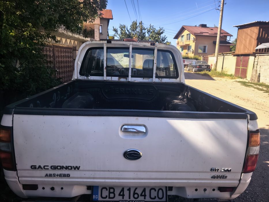 Продавам пикап всичко платено