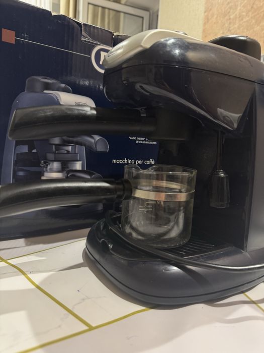 Кофеварка Delonghi