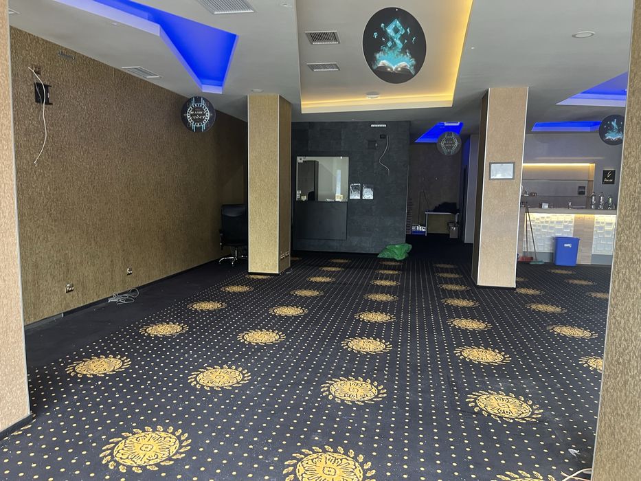 Vand mocheta 50 -100 m2, caliate f buna