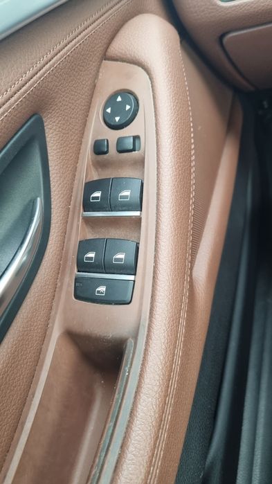 BMW 520XD 2017 Panoramic Trapa Xenon HUD Piele