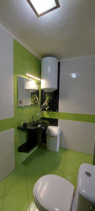 Дава се под наем Тристаен апартамент в Бургас, Изгрев - 90 кв.м за 331.5 € - Снимка #3