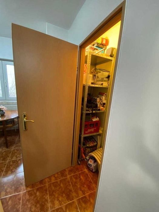 Garsoniera Orsova/ Veteranilor Lujerului 40 m2, et 3/4, bloc 1990.