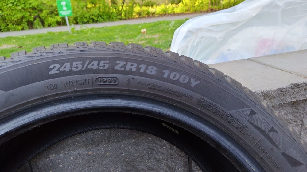 Vand 2 anvelope Kumho 245/45 R18 Solus 4 S all seasons