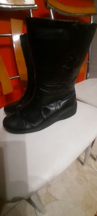 Продаются зимние сапоги