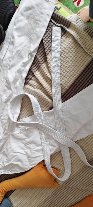 продаю комплект кимано для боевых искусств