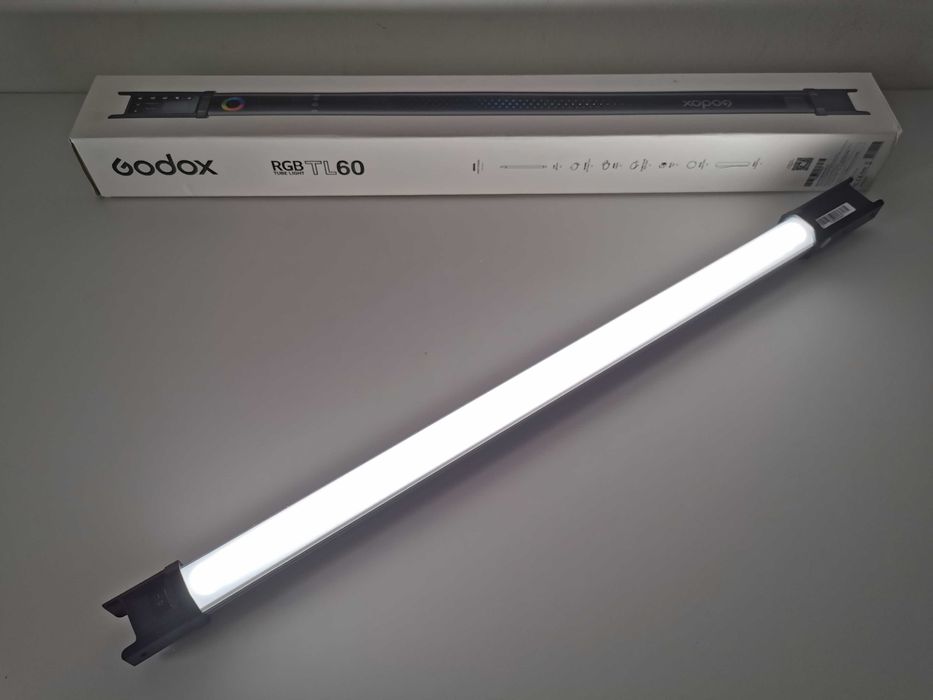 Godox TL60 RGBW Tube Light (диодна RGB тръба)