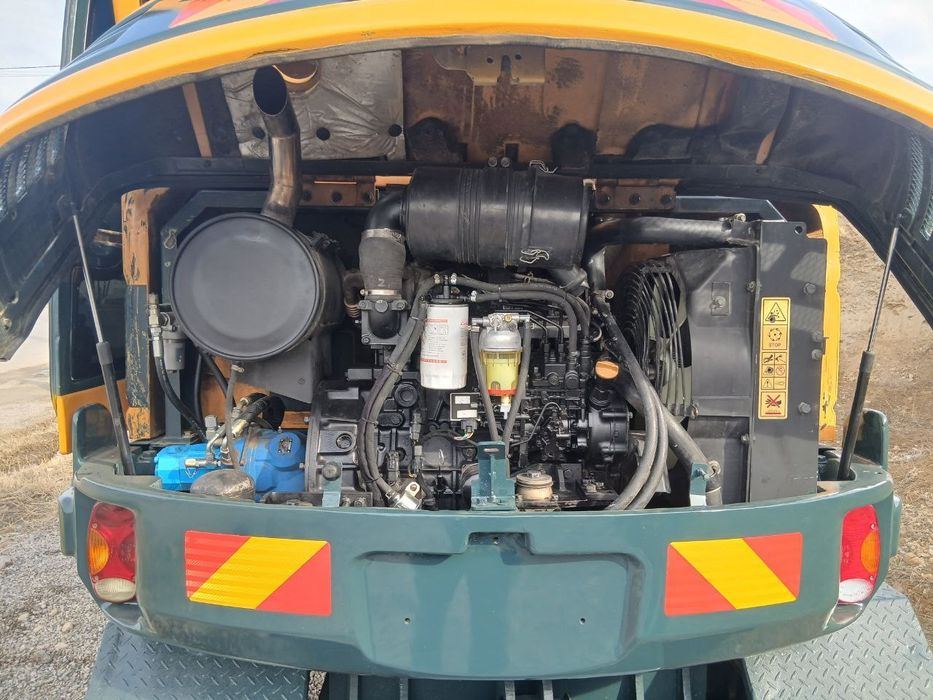 Ekiskavator sotiladi