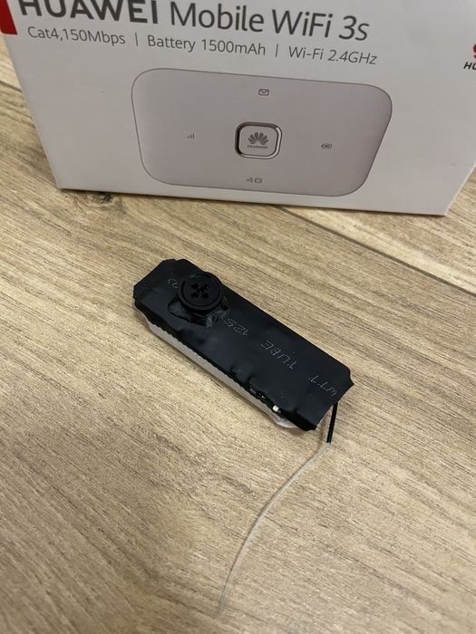 Huawei mobile wifi 3s , 802.11 b/g/n, LTE, 150 Mbps, 2.4 GHz, 1500 mAh