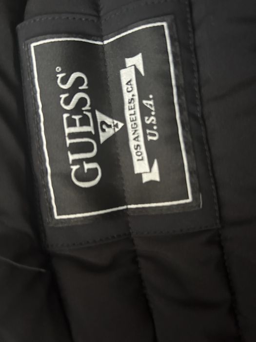 Guess преходно яке