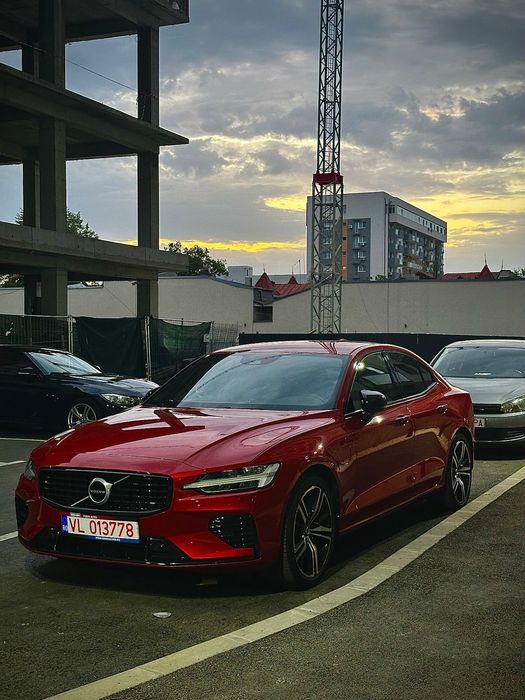 Volvo S60 Volvo S60 T8 Recharge R-Design Polestar engineered