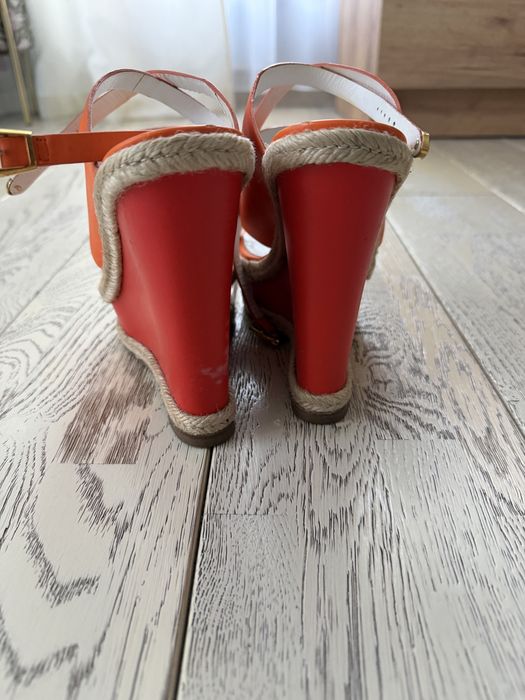 Сандали Versace с платформа