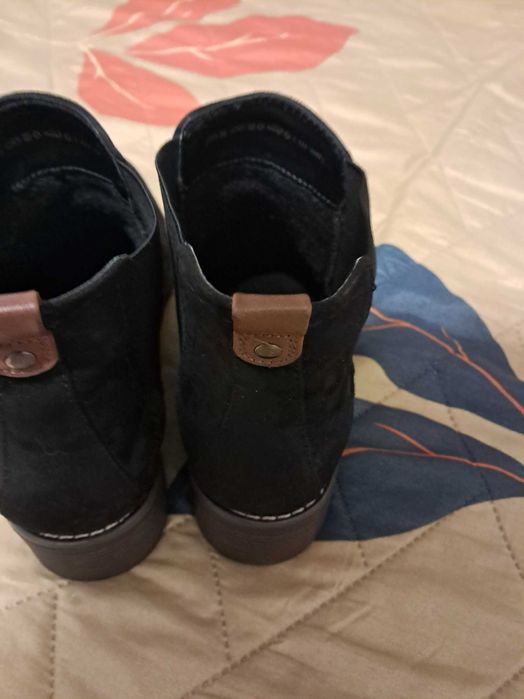 Дамски боти от естествен велур