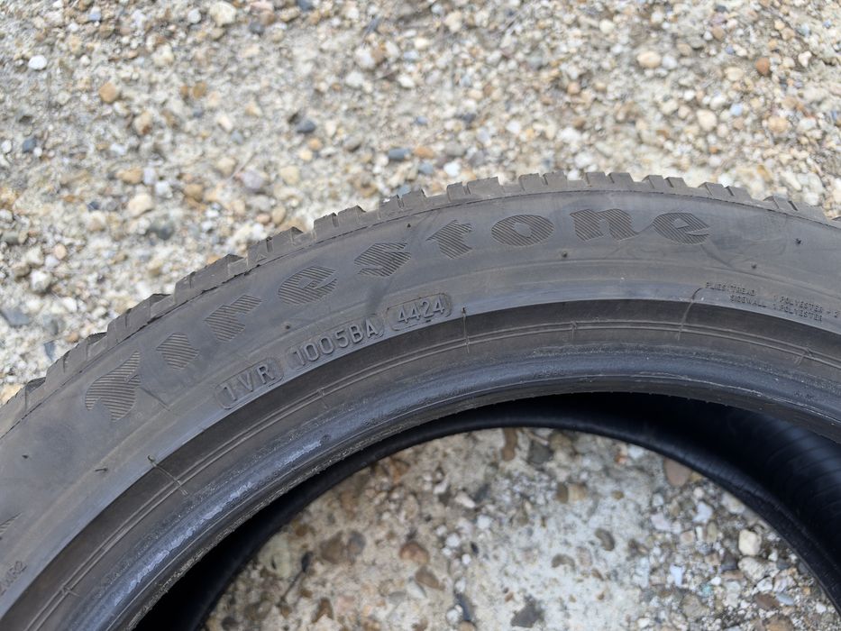 4бр. ОТЛИЧНИ Зимни Гуми С Борд 255/45R/20 -FIRESTONE- DOT:4424- 6.5мм.+5.3мм.