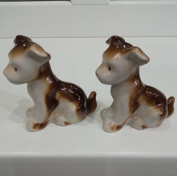 Продаются Два щенка - Полонский Фарфоровый завод.