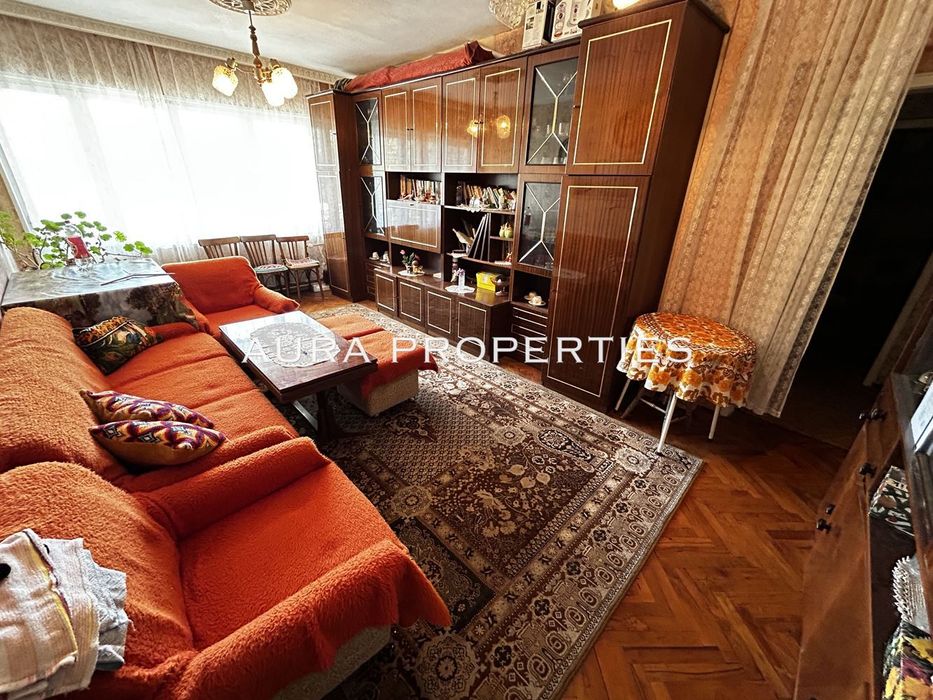 Продава се Тристаен апартамент в Разград, Бели Лом - 98 кв.м за 989 €/кв.м - Снимка #4