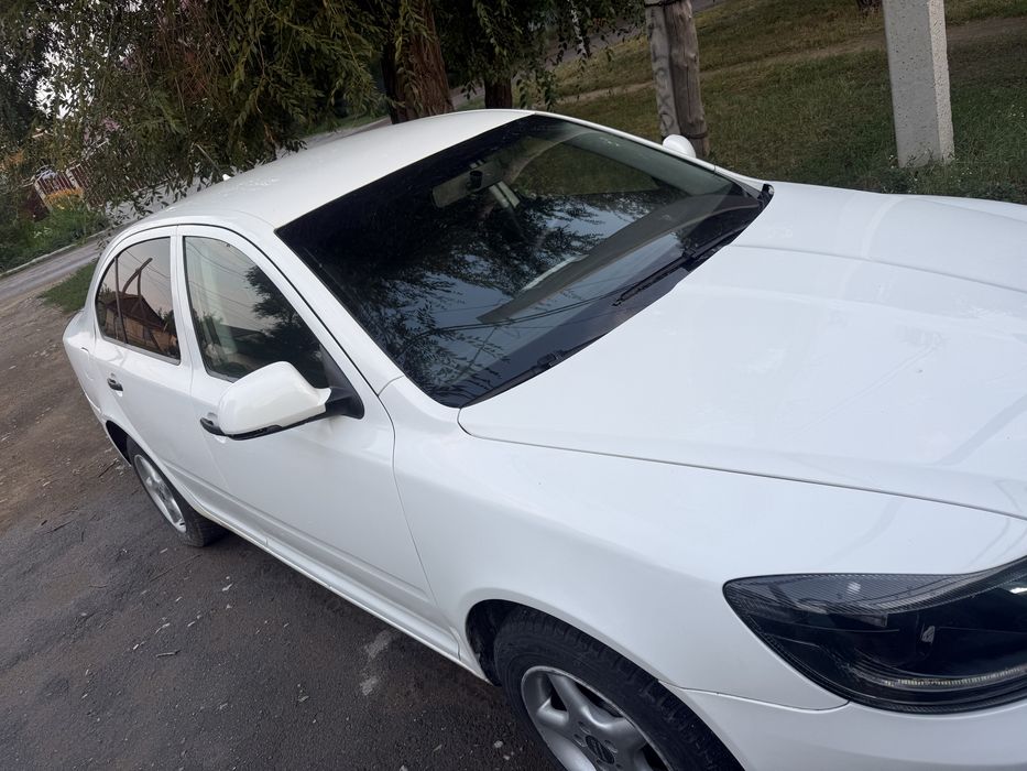 Продам Шкода Октавия 2011год