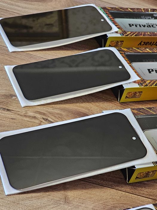 Folie Sticla Privacy Iphone 16/16 Pro/16 Pro Max/16 Plus/
