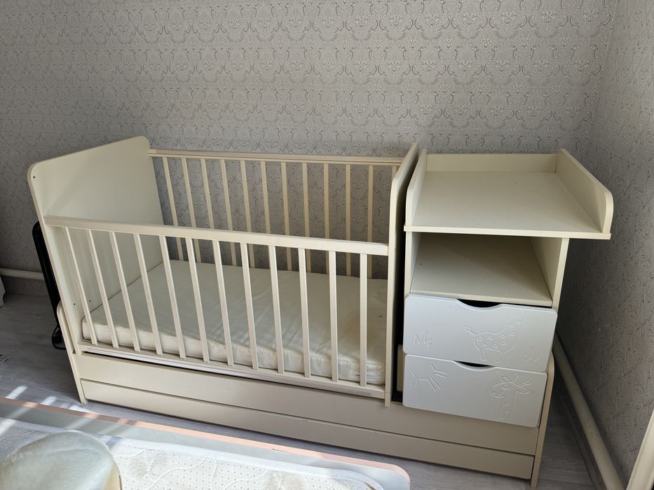 Детский манеж почти новый