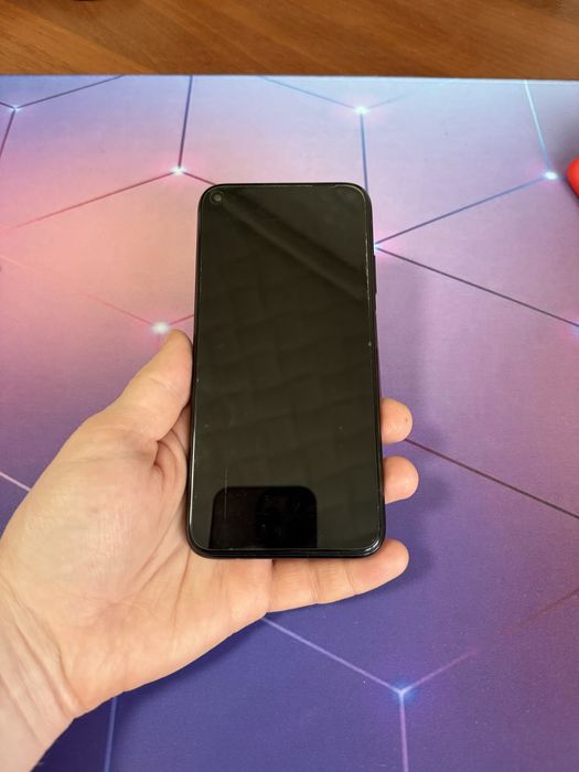 Смартфон Huawei P40 lite