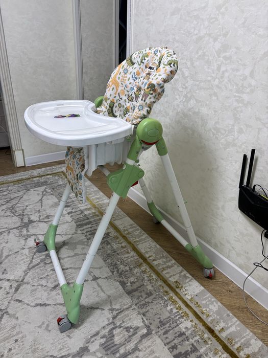 Детский стульчик для кормления