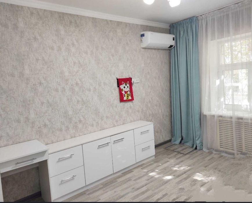 Продается 2/1/4 на БИИ (Ориентир Метро, КФС)