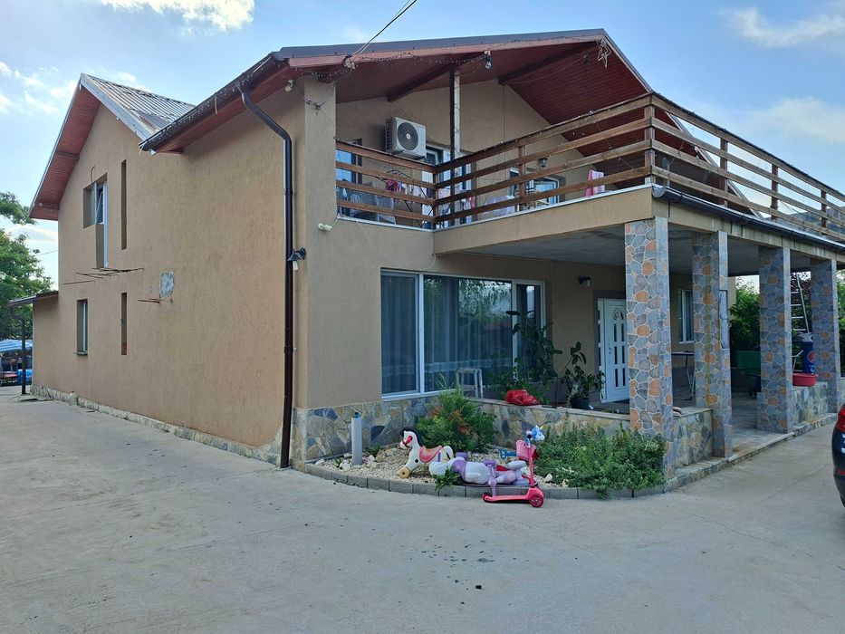 Casa / vila de vânzare