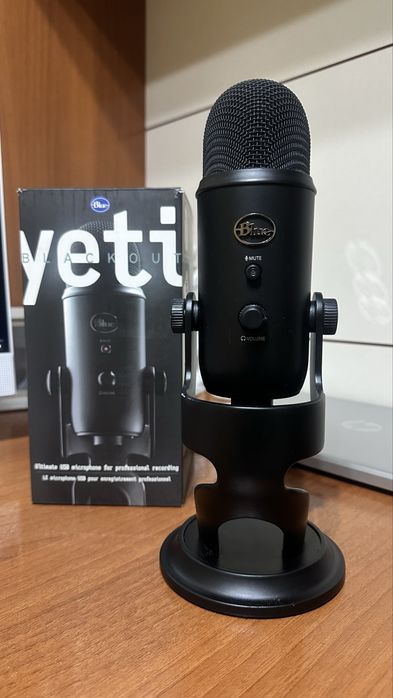 Профессиональный USB Микрофон Blue Yeti (черный)