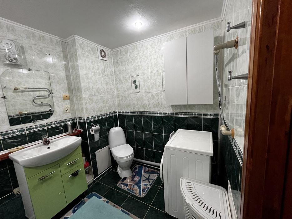 Продам трехкомнатную квартиру