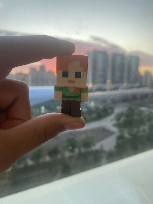 Продаются фигурки из Киндер Джой Minecraft