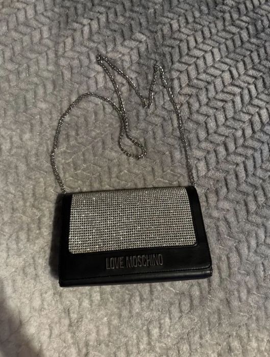 Оригинална чанта love moschino