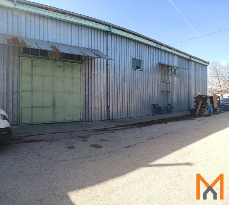 Дава под наем гр. Севлиево - гр. Севлиево 1000m²