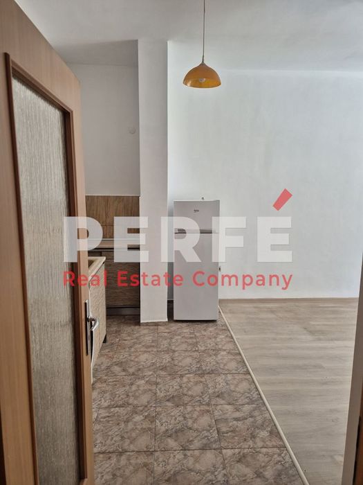 Продава се Тристаен апартамент в Бургас, Възраждане - 104 кв.м за 1424 €/кв.м - Снимка #3