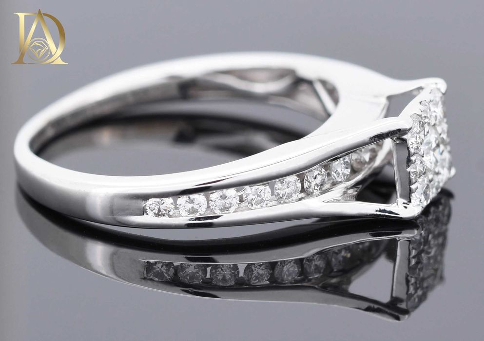 Нов Златен Пръстен с 0.55кт Естествени Брилянти