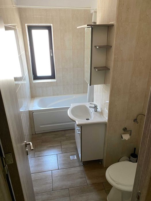 Inchiriez 2 camere(proprietar)* Militari Residence* loc de parcare