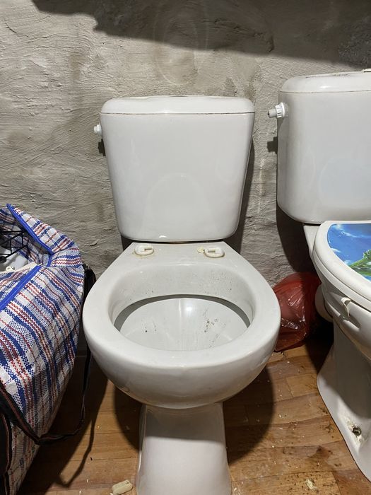 Продам унитаз