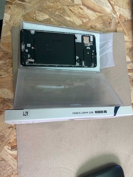 Ecran AMOLED Samsung A71 QD cu rama, nou.