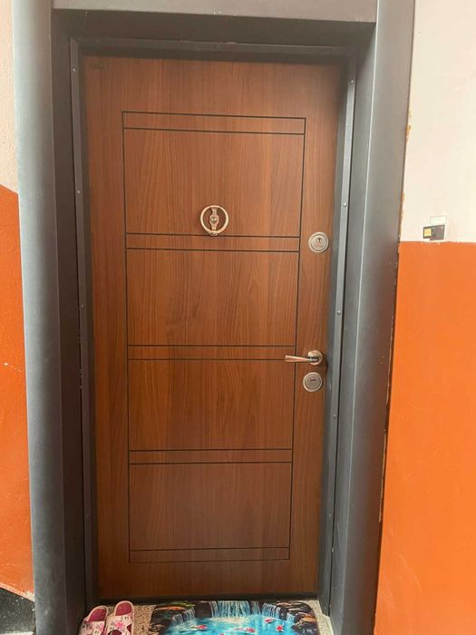 Собственик продава тухлен многостаен центъра - в гр. Айтос