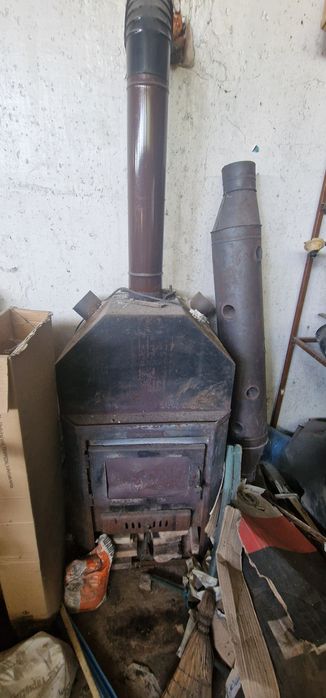 Продавам Камина на дърва